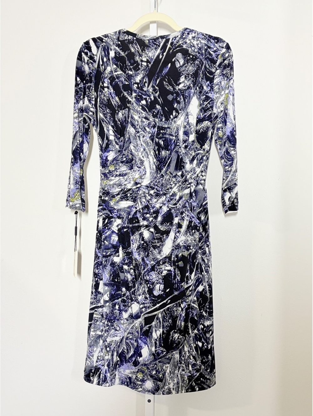 NWT Calvin Klein Women's size 6 Abstract Print Midi Dress with 3/4 Sleeves, M